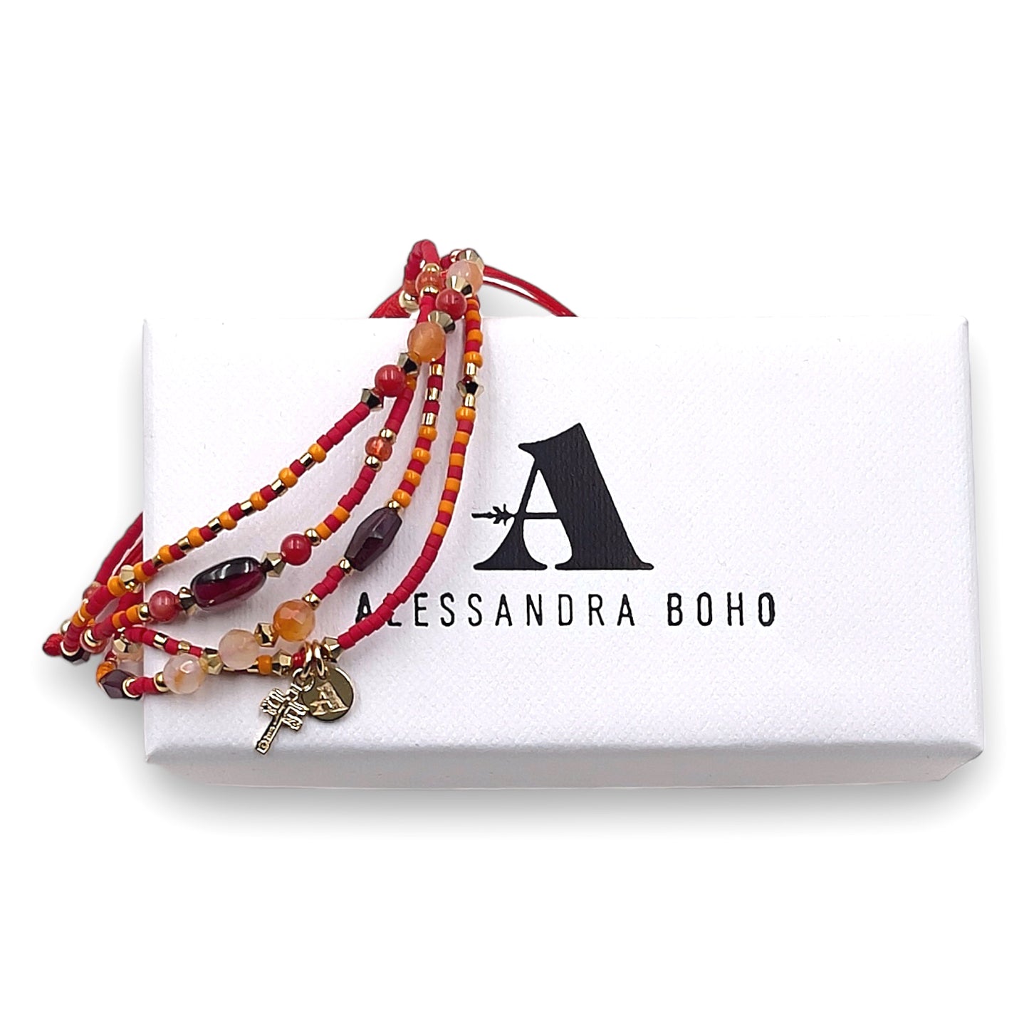 Pulsera con Swarovski, Miyuki y Cruz de Caravaca de Plata con Baño de Oro en Cordón Rojo