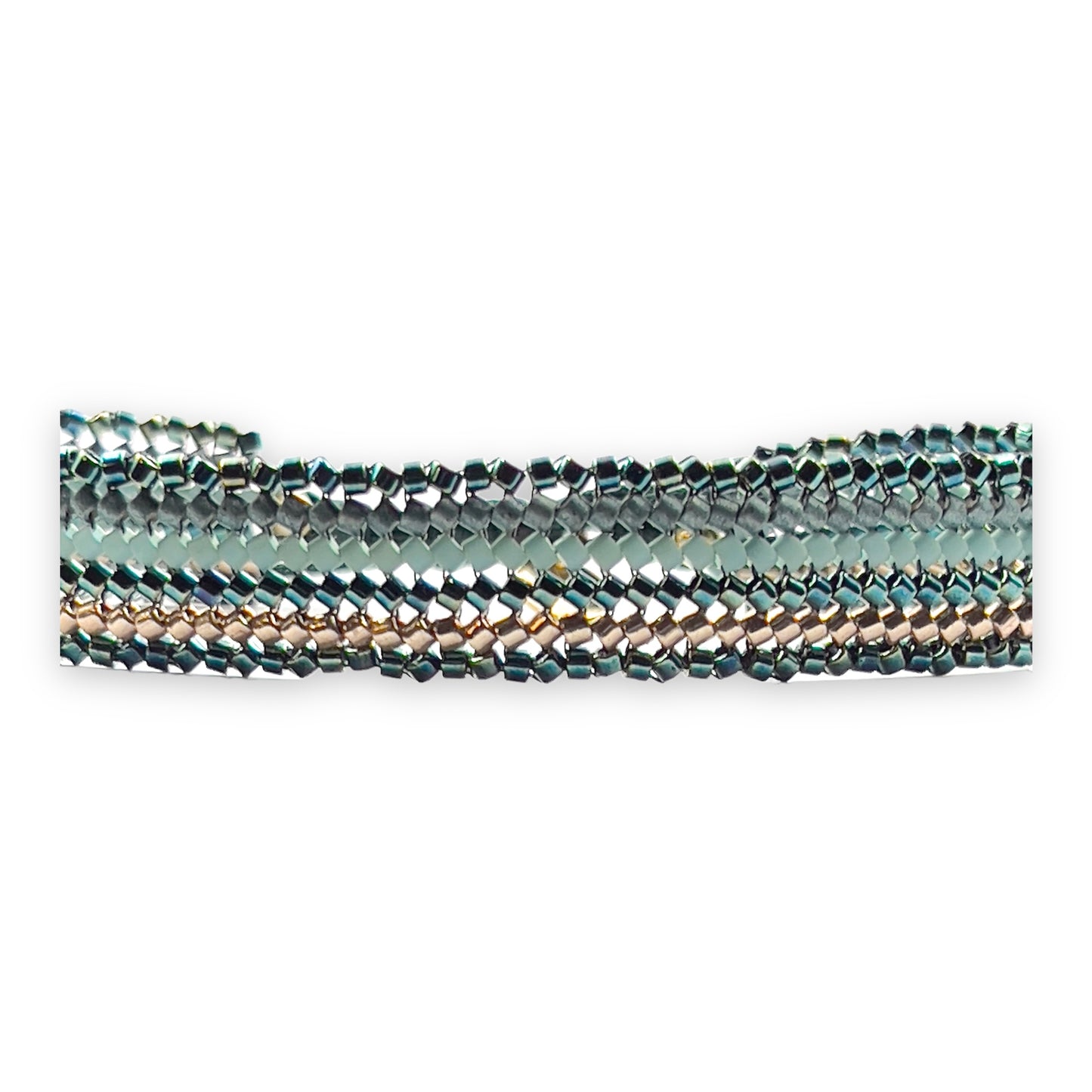 Pulsera con Cristales de Miyuki y Plata con Baño de Oro con Cordón Verde