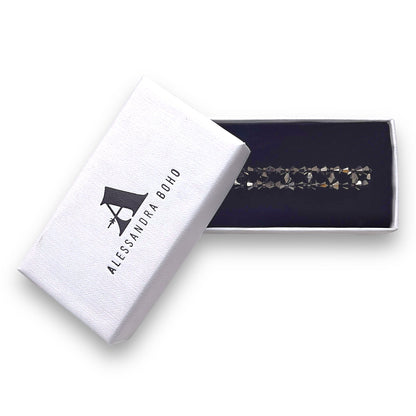 Pulsera con Swarovski, Miyuki y Plata con Baño de Oro en Cordón Negro
