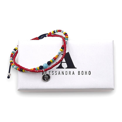 Pulsera con Swarovski y San Judas Tadeo fuera del estuche
