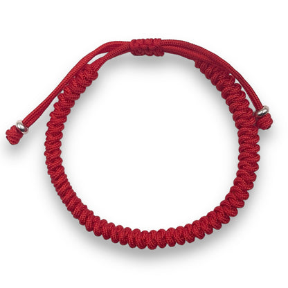 Pulsera de cordón rojo de 1,5 mm con terminaciones de plata negra