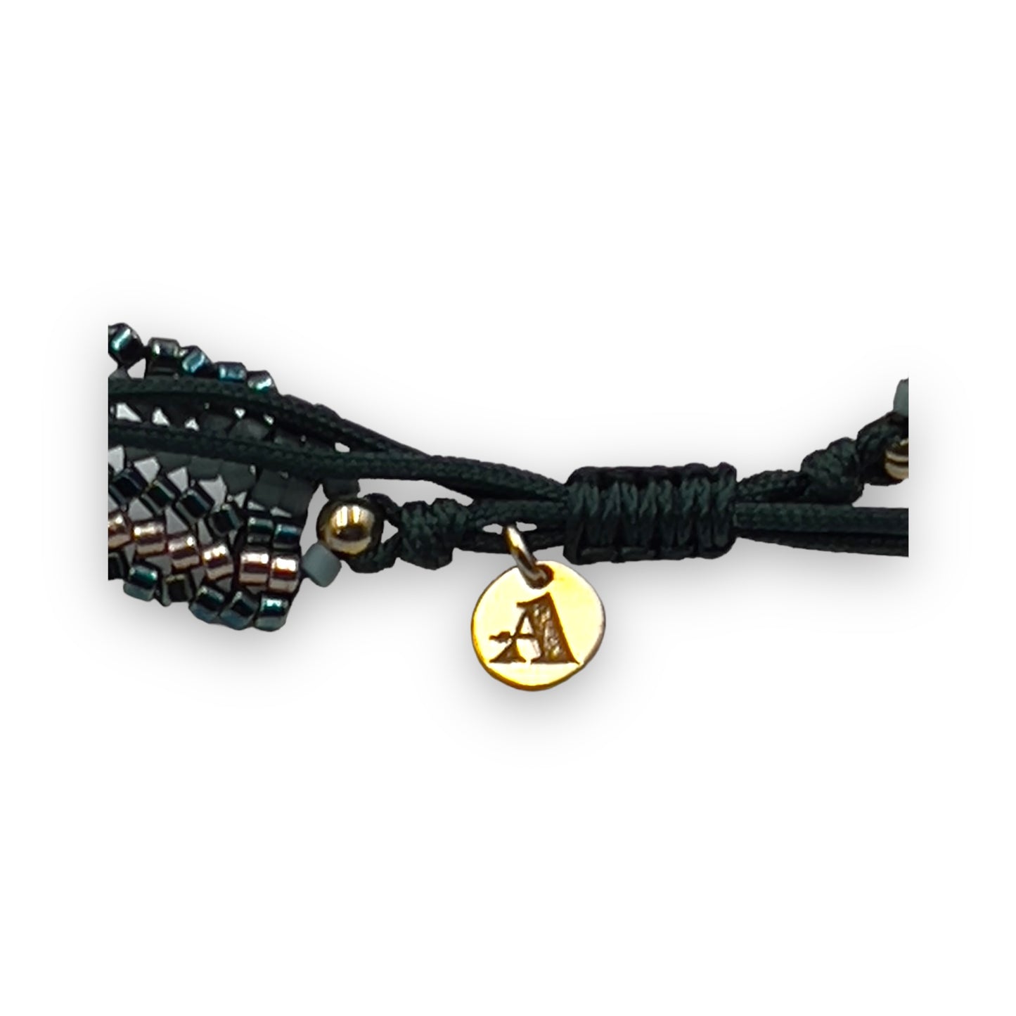 Pulsera con Cristales de Miyuki y Plata con Baño de Oro con Cordón Verde