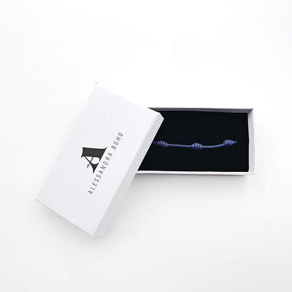 Pulsera azul marino de 7 nudos en estuche Alessandra Boho