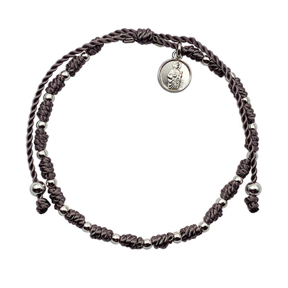 Pulsera Gris con Mini Medalla de San Judas Tadeo y Cuentas de Plata