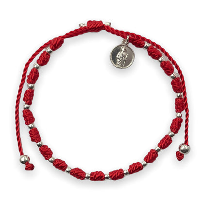 Pulsera Roja con Mini Medalla de San Judas Tadeo y Cuentas de Plata
